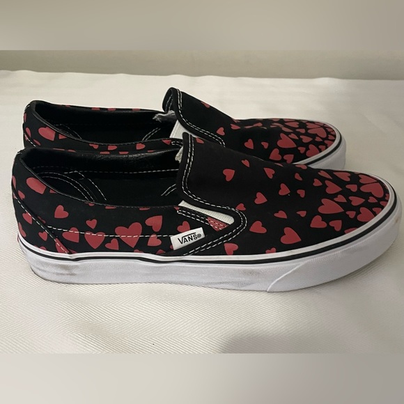 Vans Shoes - VANS Classic Slip On Valentine Hearts Unisex